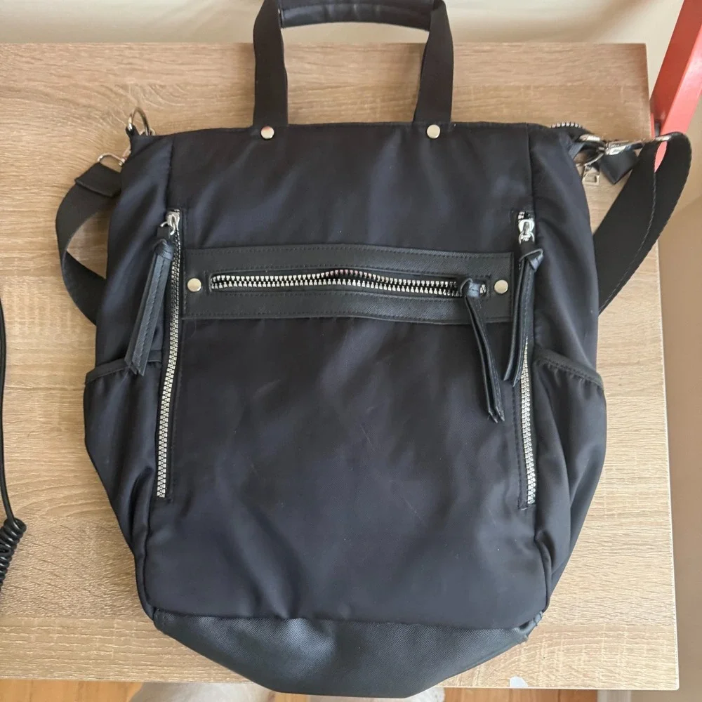Laundry by Shelli Segal Black Women's Laptop Bag, Zipper Closure, Double Handles